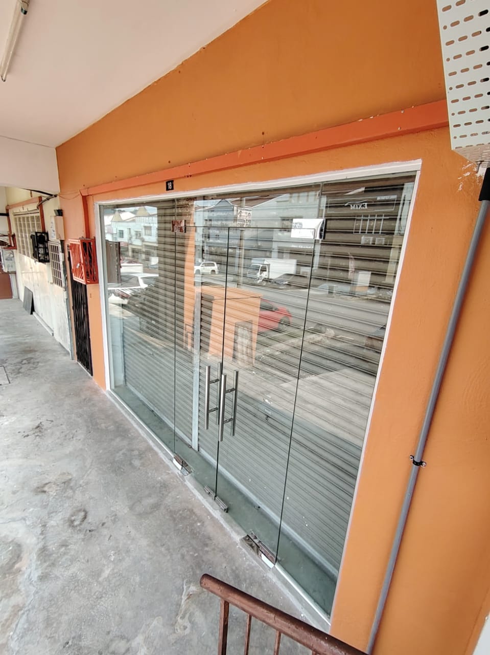 12mm Tempered Clear Glass